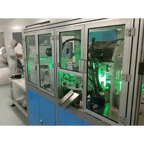 台湾体外诊断卡全自动组装机器人LW-2000